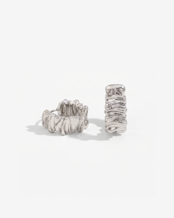 Elin - Draped huggie earrings - Stainless steel