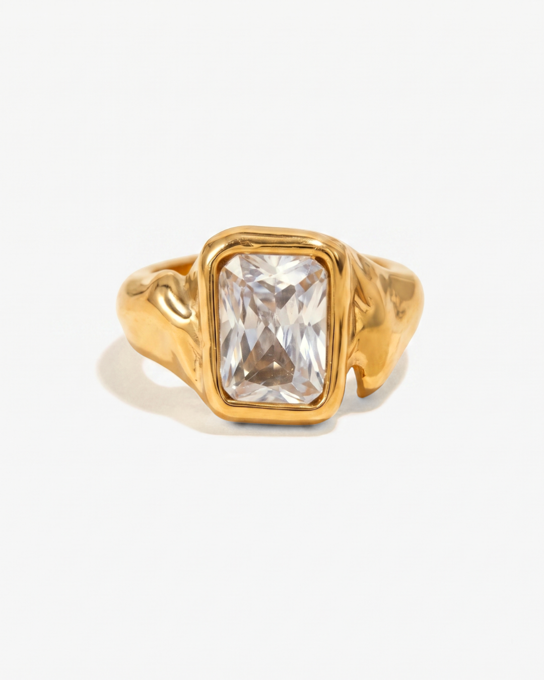 Nadia Ring