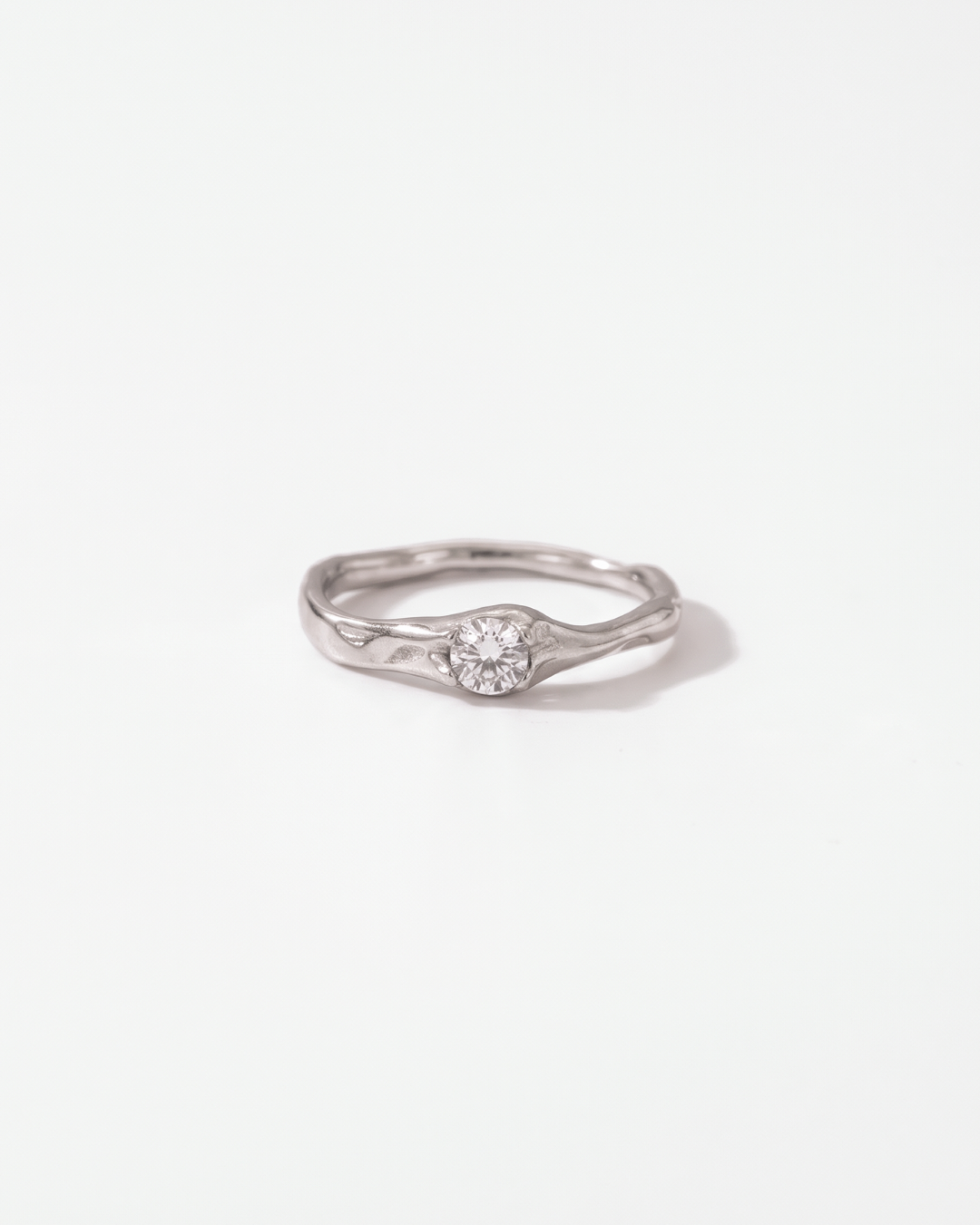 Kim - Dainty solitaire ring - Stainless steel