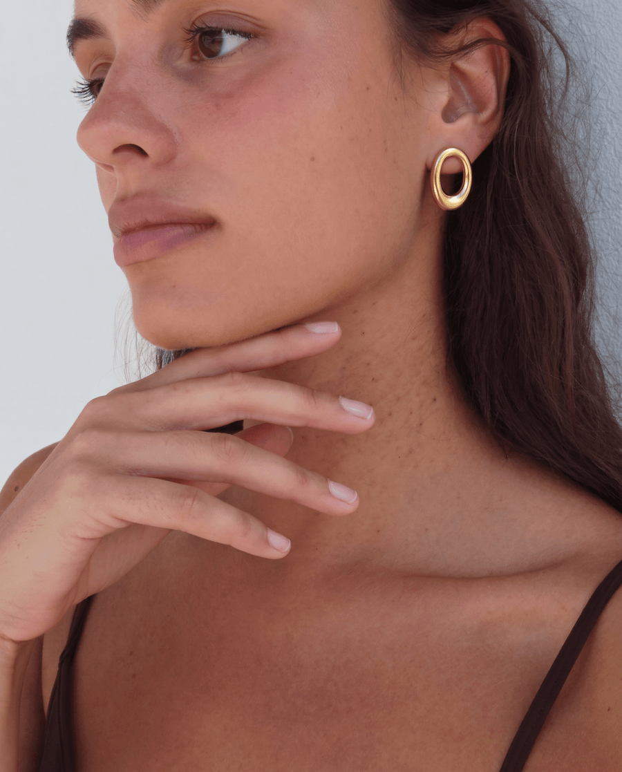 Aora - Dainty stud earrings - Stainless steel