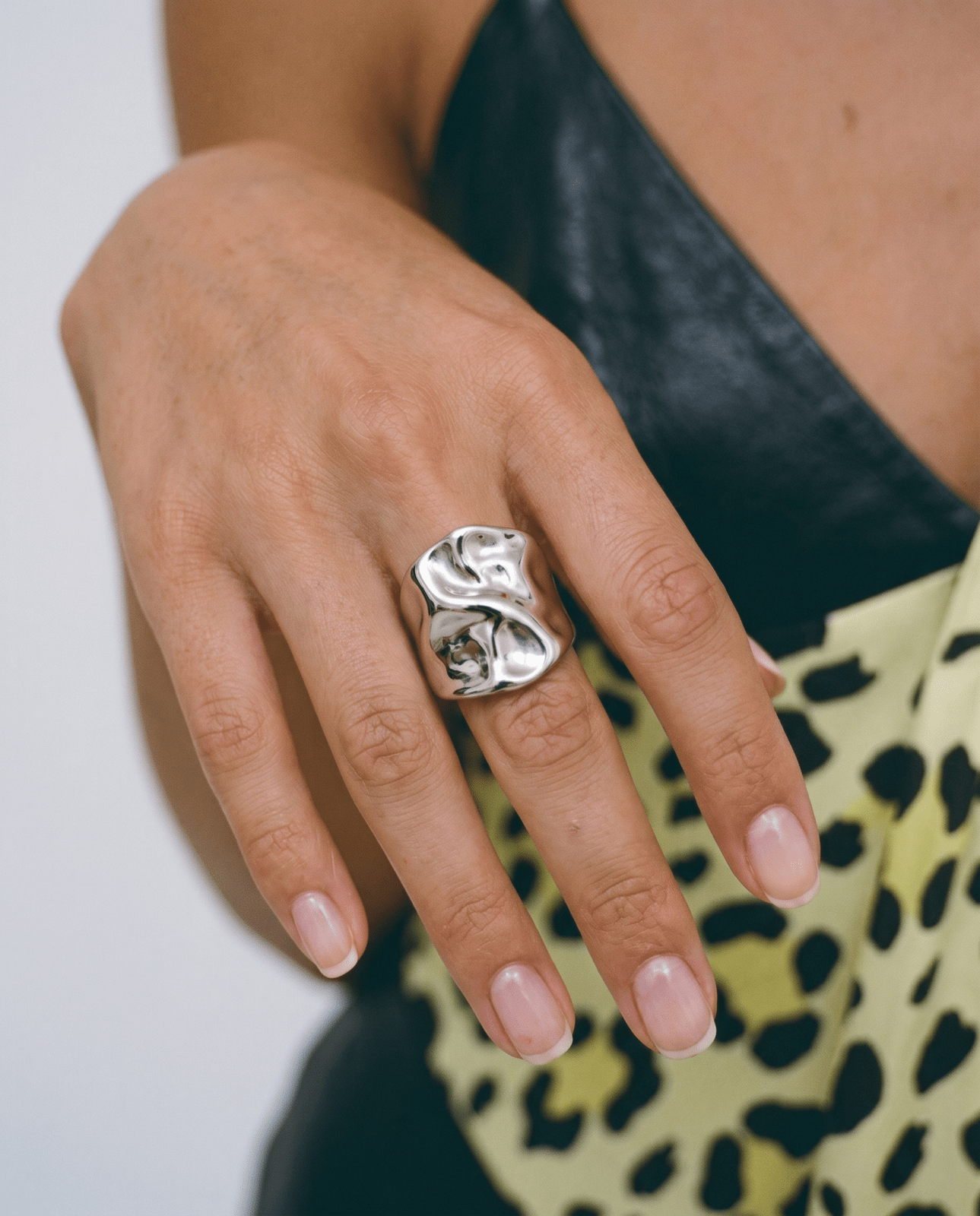 Foggia - Chunky wrinkled ring - Stainless steel - Opulaire - WATERPROOF jewelry - EU 54 -