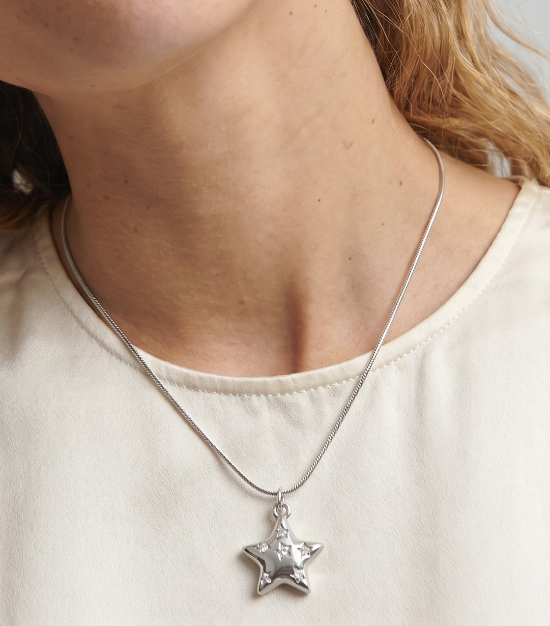Carys necklace