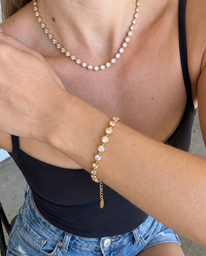 Daisy necklace