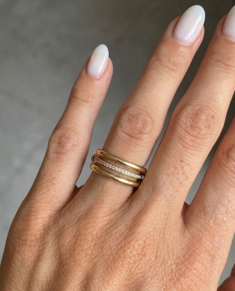 Small nella ring