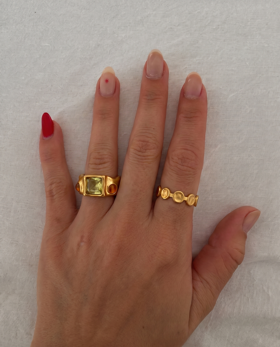 Emma ring