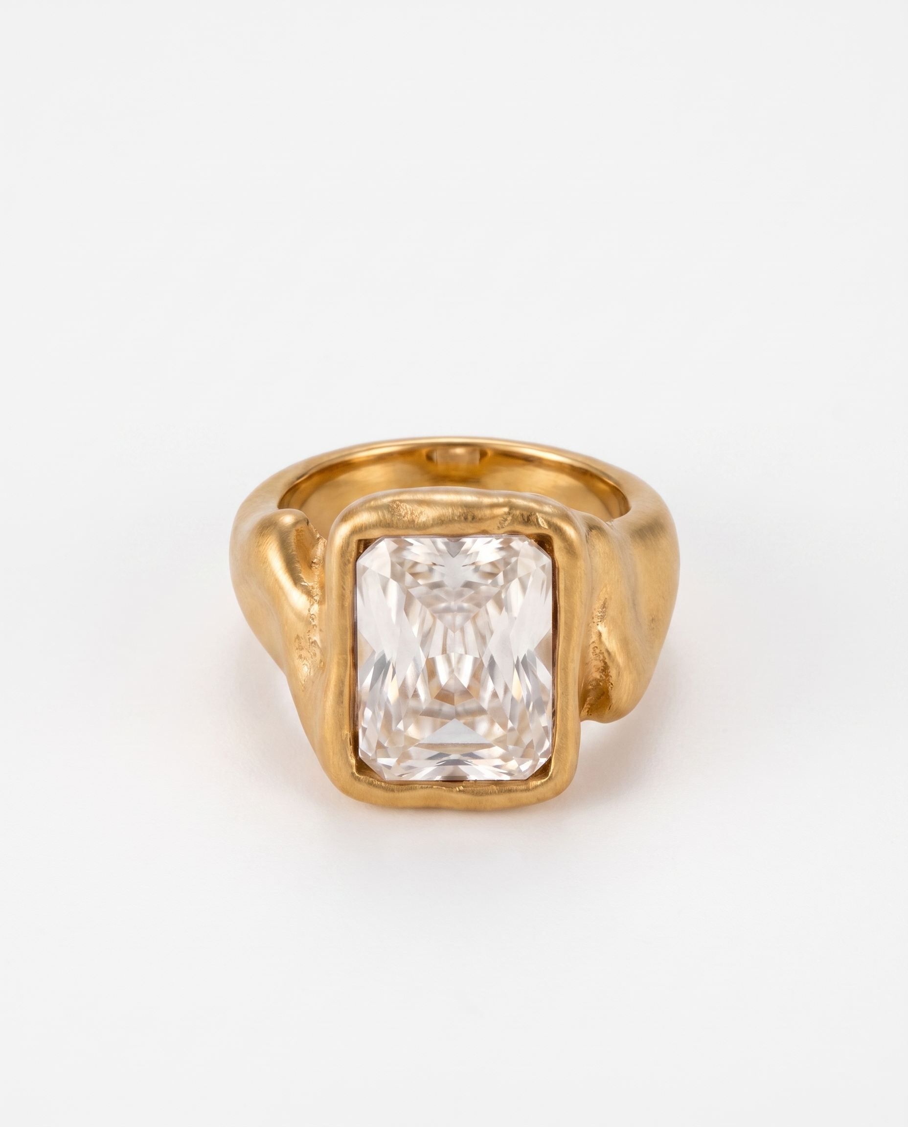 Nadia ring