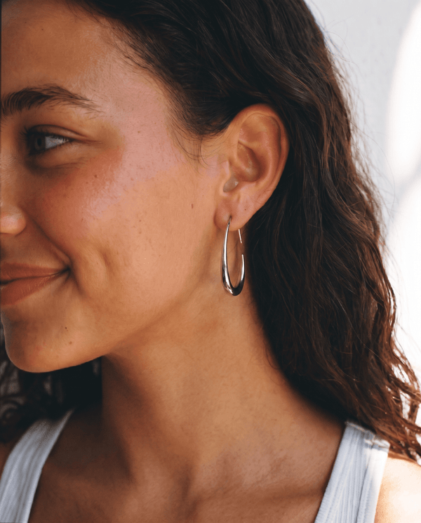 Kinea - Threader hoop earrings - Stainless steel - Opulaire - WATERPROOF jewelry - 