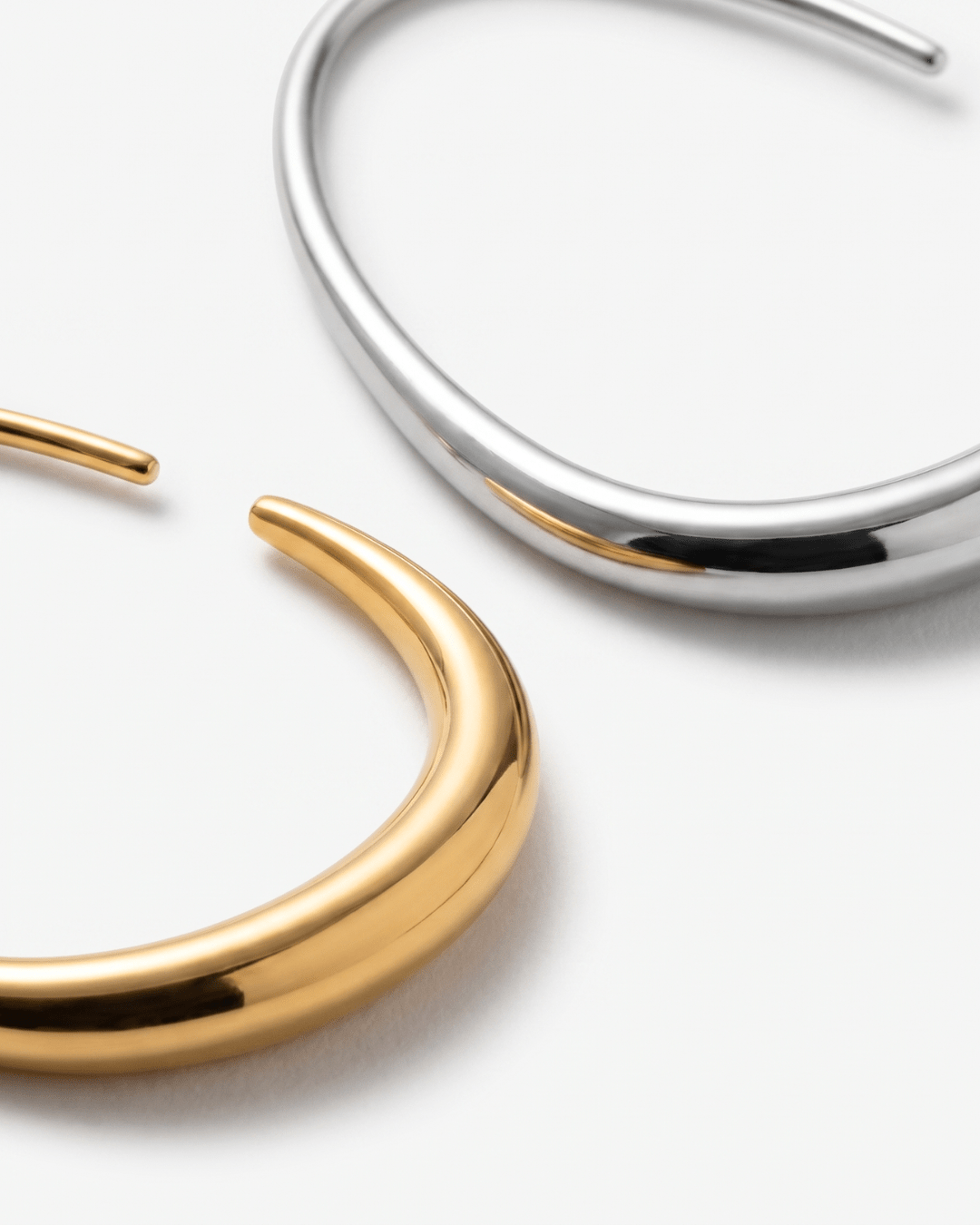 Kinea - Threader hoop earrings - Stainless steel - Opulaire - WATERPROOF jewelry - 
