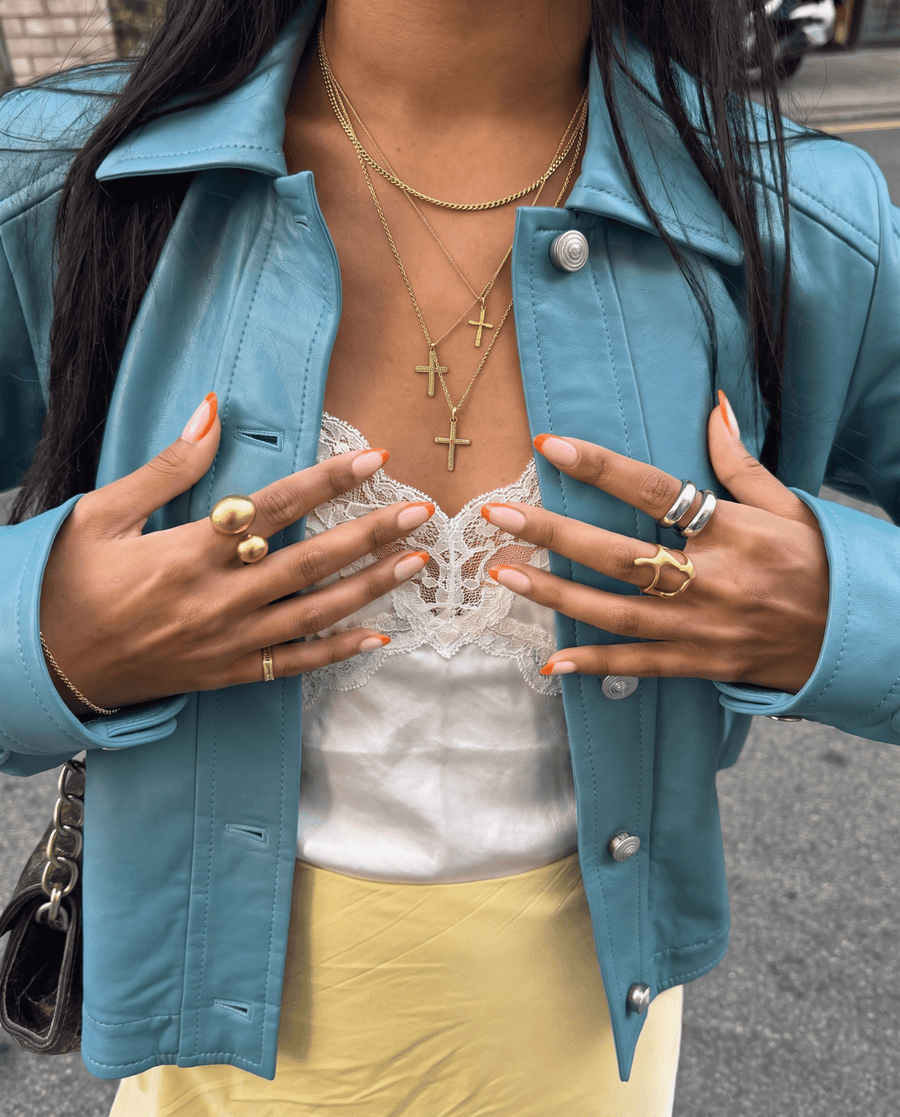 Bossy ring