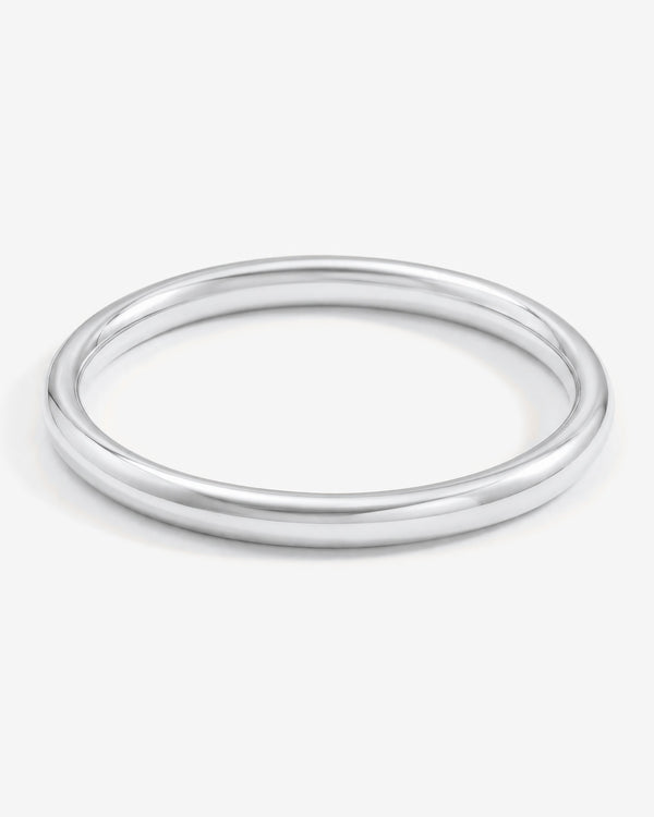 Nina Armreif | 6 mm