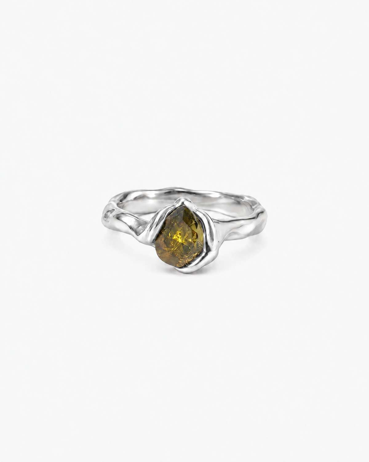 Nola bague