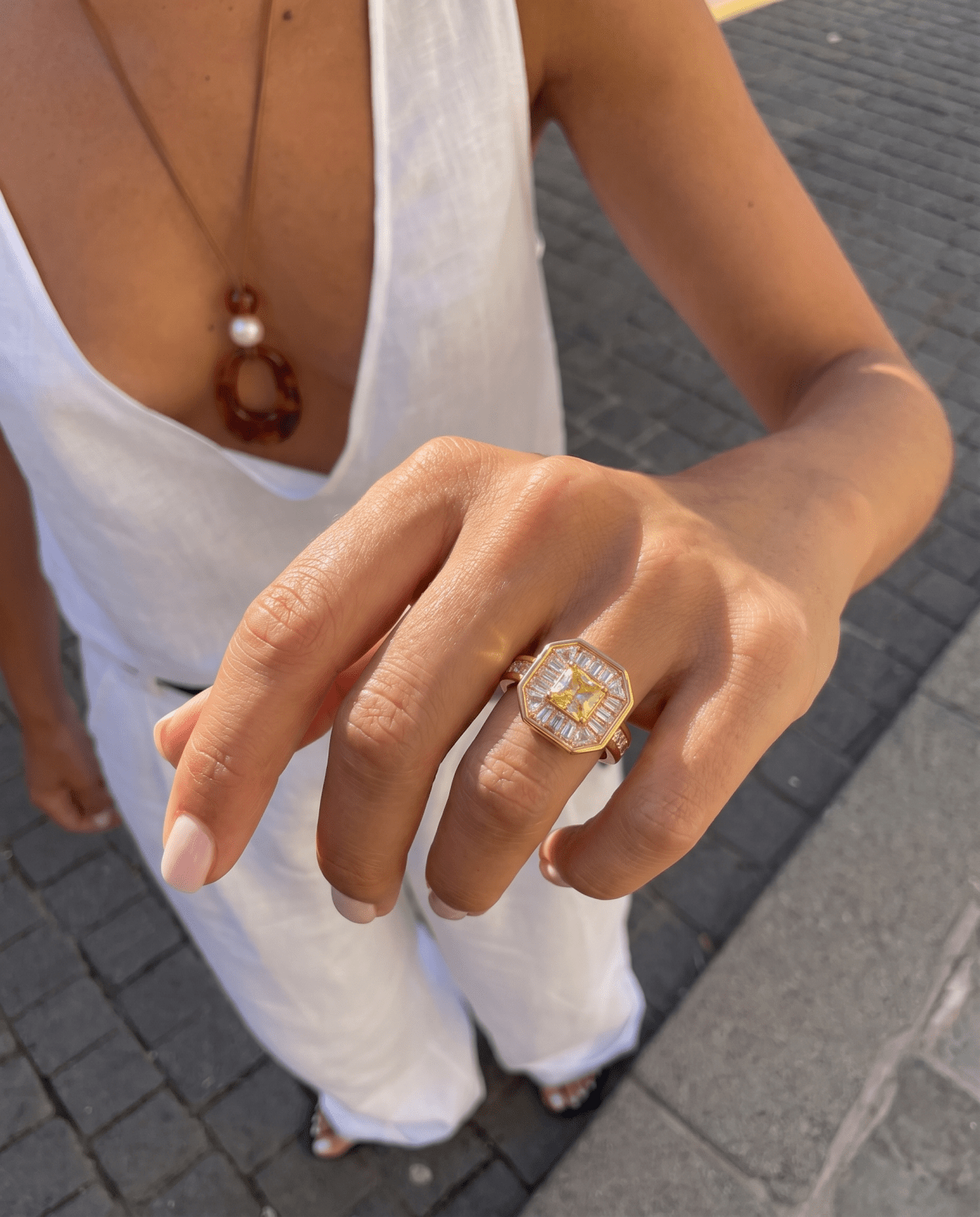 Vivienne - Stone signet ring - Stainless steel - Opulaire - WATERPROOF jewelry - EU 52 -